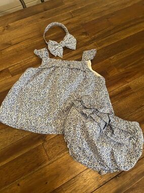 Janie and Jack Blue and White Floral Dress with Headband 12-18 mos
